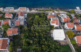 Большой участок на первой линии моря, Крашичи