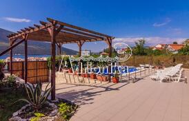 Вилла с видом на море в Херцег Нови, Дженовичи