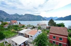 Отель рядом с морем в Которе