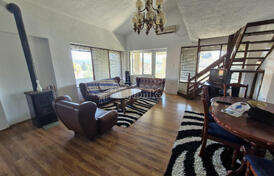 Семейный дом на большом участке недалеко от центра города, Бар