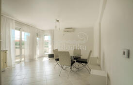 Просторная квартира в Рафаиловичи