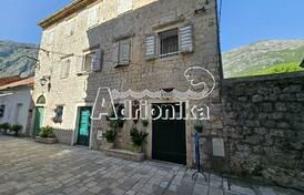 Традиционный каменный дом в Рисане, 30м до моря