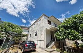 Двухэтажный жилой дом, Сутоморе