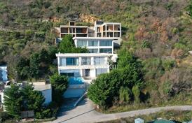 Вилла с бассейном и панорамным видом, Тудоровичи