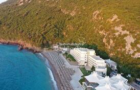 Продаётся участок под застройку в Чане, вторая линия от моря