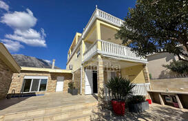 Очаровательный дом с бассейном в Добра Вода