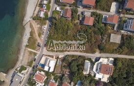 Участок у воды под жилую/коммерческую застройку в Крашичах, Тиват