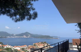 Квартира на продажу с видом на остров Свети Стефан