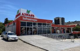 Коммерческое здание в Сутоморе