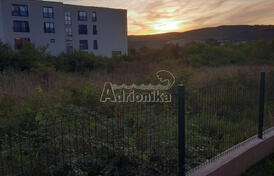 Продается участок под застройку в Радановичах