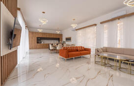 Вилла с бассейном &ndash; Добра Вода, Дубрава