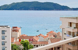 Роскошная трехкомнатная квартира в новом доме в Рафаиловичах, Будва