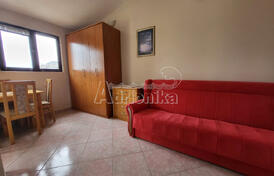 Квартира с одной спальной комнатой и видом на море в Бечичи