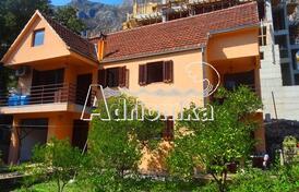 Дом в Доброте 100м от моря с видом на море