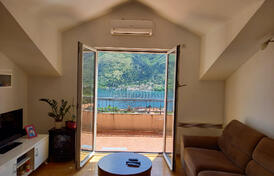 Квартира с видом на море в Доброте