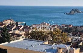 Квартира с тремя спальнями и панорамным видом на море, Петровац