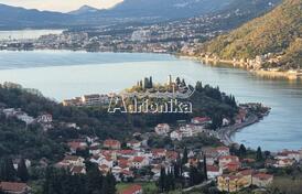 Участок в Херцег-Нови с утверждённым проектом