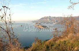 Урбанизированный участок у пляжей Могрен и Яз, Будва