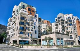 Современная квартира с двумя спальнями в комплексе Boka Place, Тиват