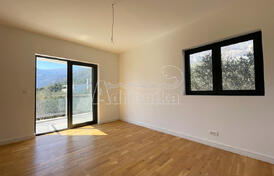 Двухкомнатная квартира в Бечичи с видом на море