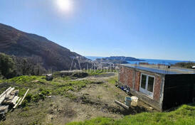 Строящийся дом на большом участке с видом на море, Ивановичи, Бечичи