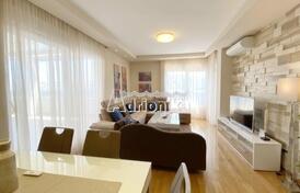 Квартира с тремя спальнями и большой террасой, Бар