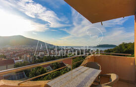 На продажу квартира в Будве с видом на море