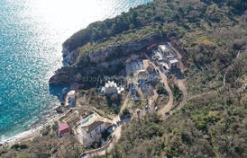 Участок под виллы или апартаменты в Режевичи