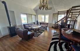 Семейный дом на большом участке недалеко от центра города, Бар