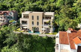 Новые апартаменты с видом на море, Столив