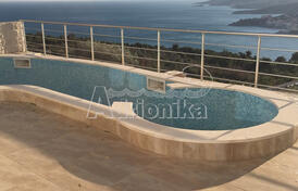 Вилла класса люкс в Баре