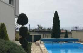 Дом с видом на море в районе города Бар