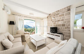 Современный таунхаус в Лучичи