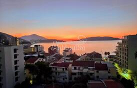 Просторная квартира с панорамным видом на море в Рафаиловичи &mdash; 122 м?, гараж включён