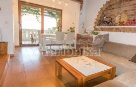 Квартира с двумя спальными комнатами в Херцег Нови недалеко от моря