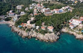 Участок в Утехе под строительство отеля