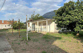 Дом с большим участком в хорошем месте, Поле