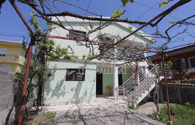 Двухэтажный дом в районе Сутоморе