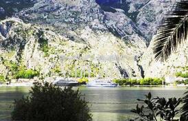 Дом с прекрасным видом на море, Муо