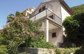 Дом в Нивице, Херцег  Нови