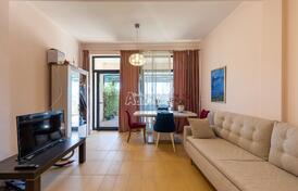 Двухэтажные апартаменты с видом на море