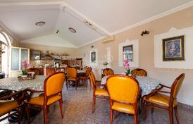 Продается туристический и гостиничный комплекс возле Будвы &ndash; Ластва Грбальска