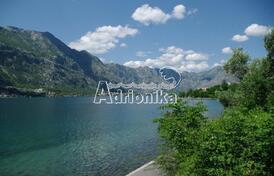 Урбанизированный участок на первой линии в Муо