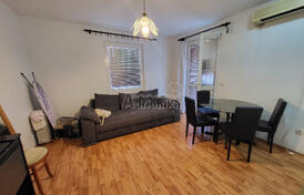 Квартира с двумя спальными комнатами в Будве