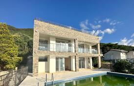 Роскошная вилла в Кумборе