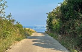 Участок под строительство ниже основной дороги, Утеха