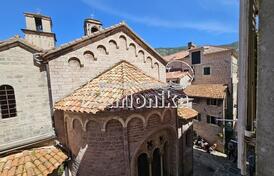 Отличная, светлая квартира в Старом городе, Котор