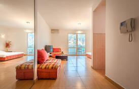 Студия в Доброте с панорамным видом на Боко-Которский залив