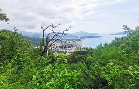 Урбанизированный участок с видом на море, Рафаиловичи