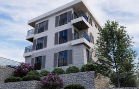 Квартиры в новом современном доме в Игало.